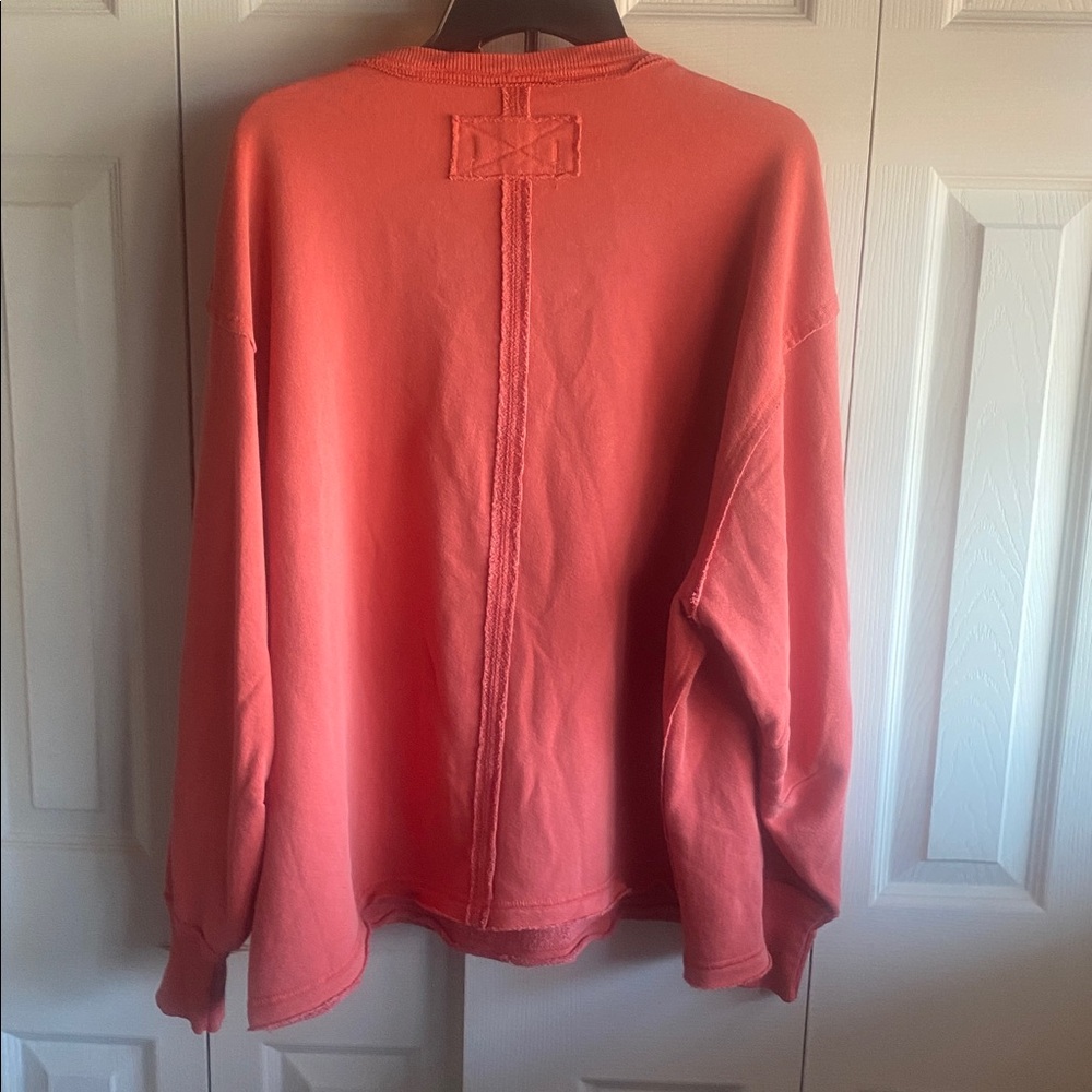 Free People NWT -WTF Venice Oversized NAPA Cotton Blend Vneck Graphic Sweatshirt - Picture 6 of 15